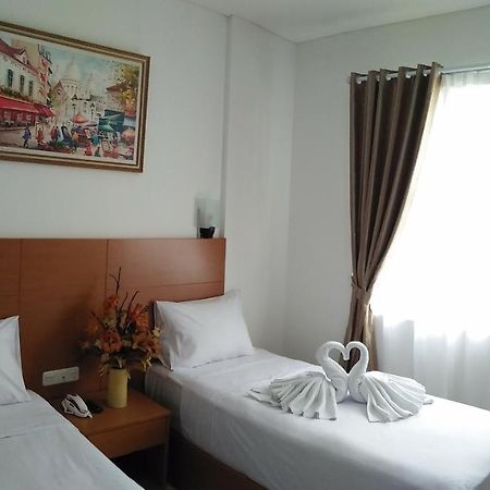 Peta Hostel Bandung Exteriör bild